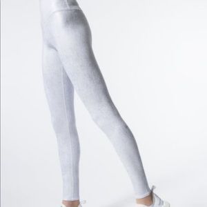 Alo Yoga High-Waist Airbrush Metallic Leggings
